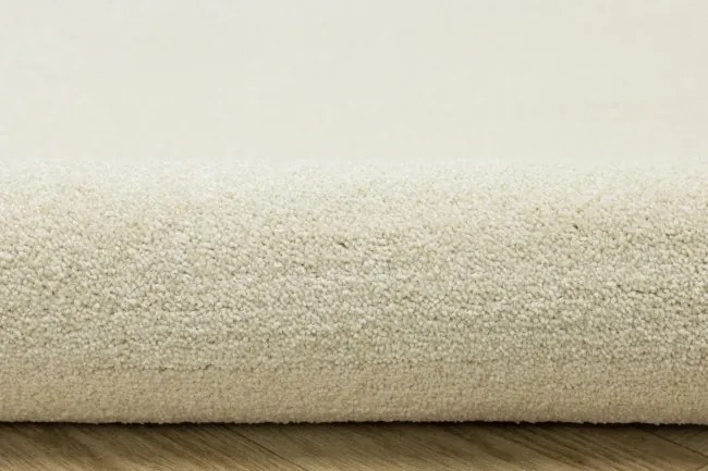 Metrážny koberec FOREST 70 krémový