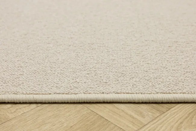 Metrážny koberec BRIXTON 64 krémový