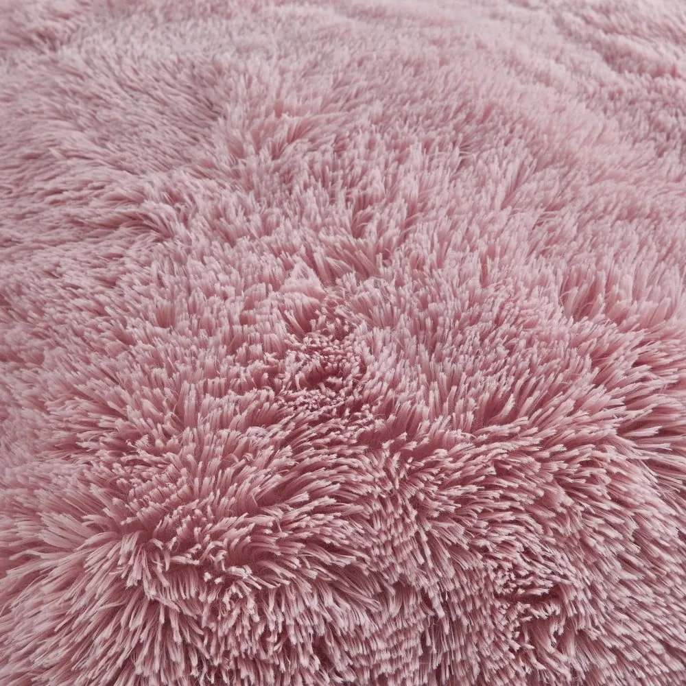 Ružové mikroplyšové obliečky Catherine Lansfield Cuddly, 135 x 200 cm