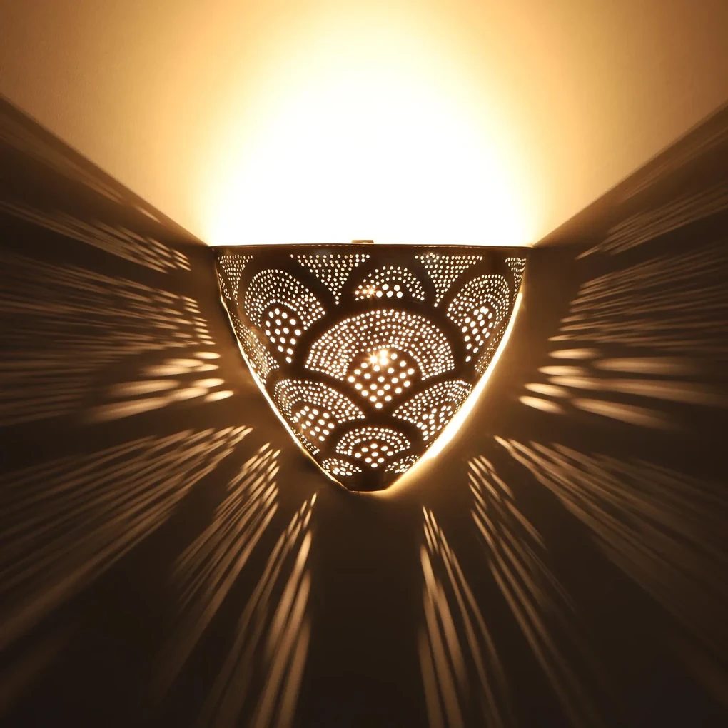 Orientálna strieborná nástenná lampa Kenan