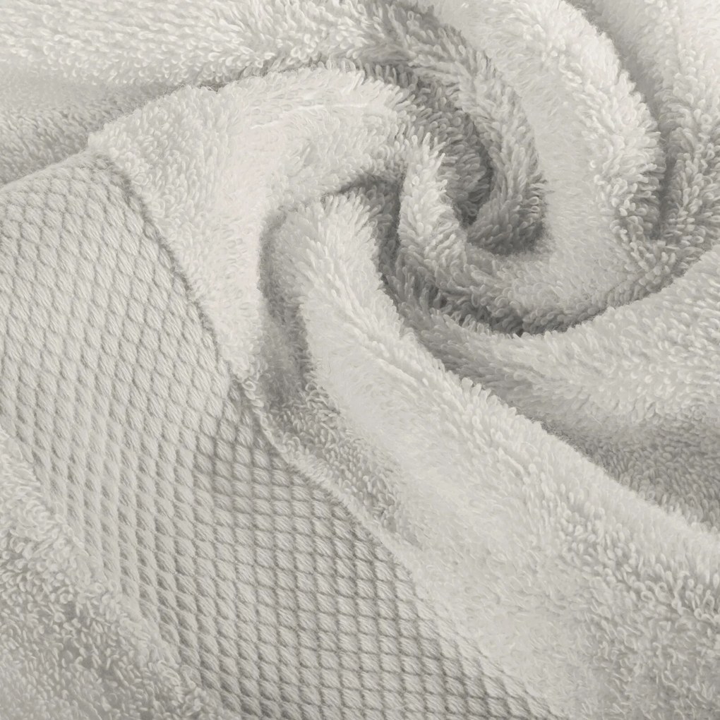 BAVLNENÝ UTERÁK LORITA 70X140 CM BÉŽOVÁ