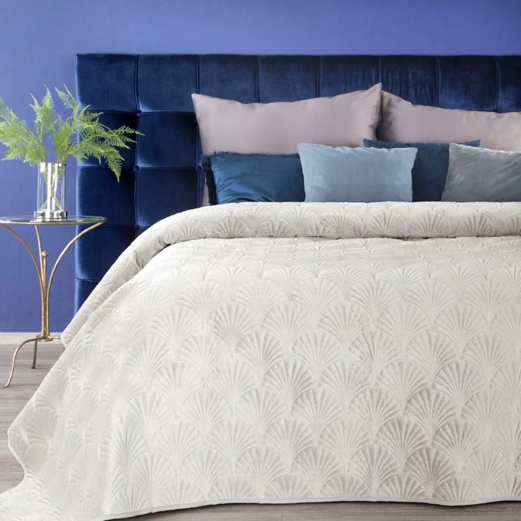 DomTextilu Prešívaný luxusný prehoz na posteľ krémovej farby Šírka: 220 cm | Dĺžka: 240 cm 29213-158552