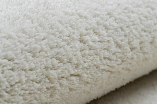 Metrážny koberec VELVET MICRO krém 031