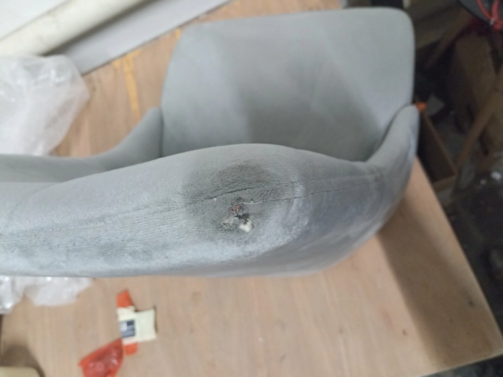 AKCIA Svetlosivá zamatová jedálenská stolička IMOLA II. akosť