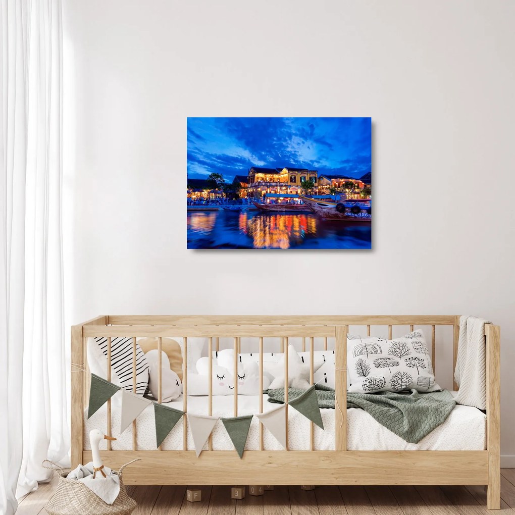 Sklenený obraz nočného mesta Hoi An, Vietnam (70x50 cm)