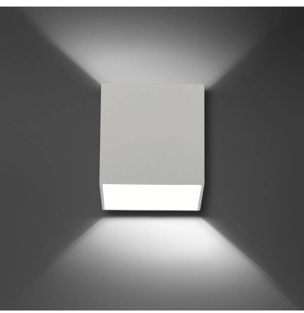 Nástenné svietidlo Cube, 1x kovové tienidlo (výber z 3 farieb)