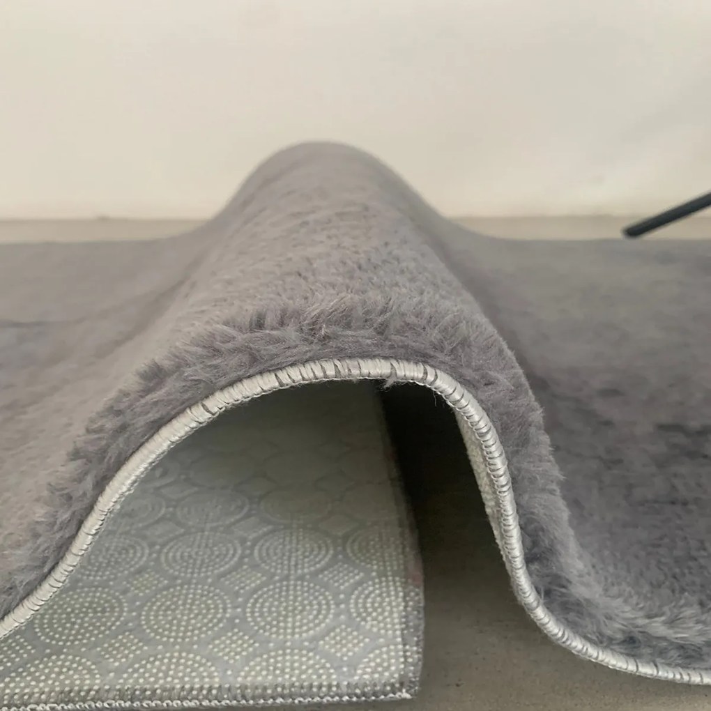 Kúpeľňový koberec AMANDA 75x100 cm antracit