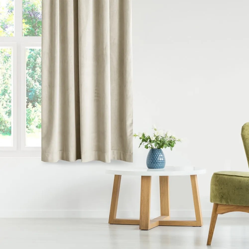Béžový zamatový dimout záves 140x245 cm Eyelets – Restilo