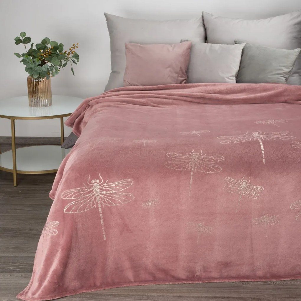 DomTextilu Jemná a mäkká ružová deka z mikrovlákna s motívom vážky 150 x 200 cm  45047-209748 Ružová