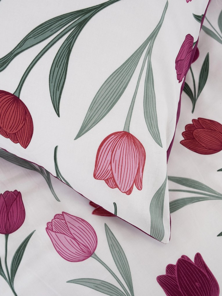 Bavlnená obliečka na vankúš Renforcé 50 × 70 cm - Kvety tulipánov fialovej