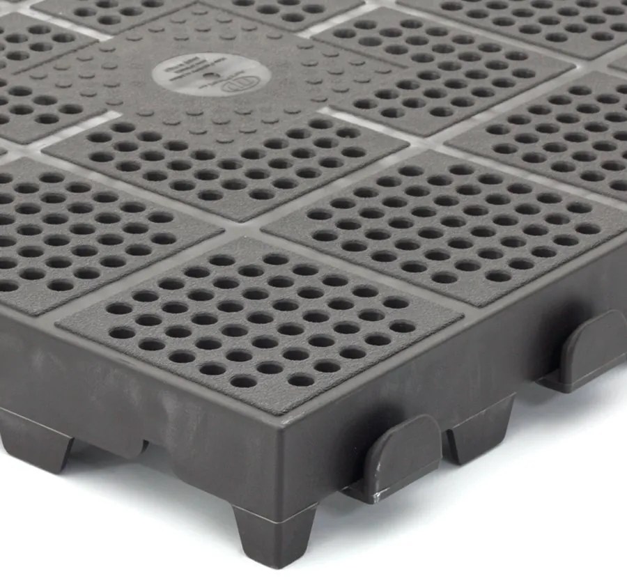 Plastová dierovaná dlažba Linea Combi 40 x 40 x 4,8 cm, tmavo hnedá