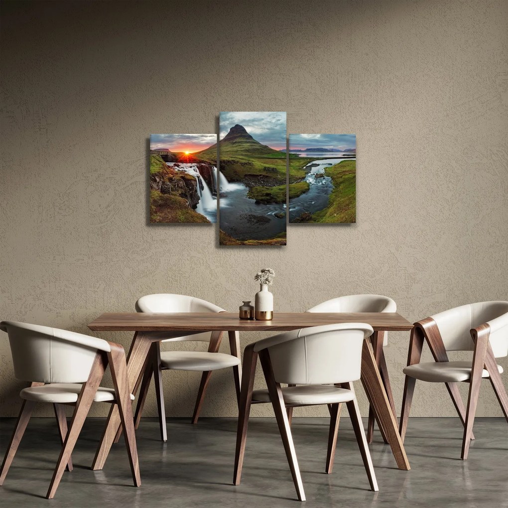 Obraz - Kirkjufell pri západe slnka (90x60 cm)