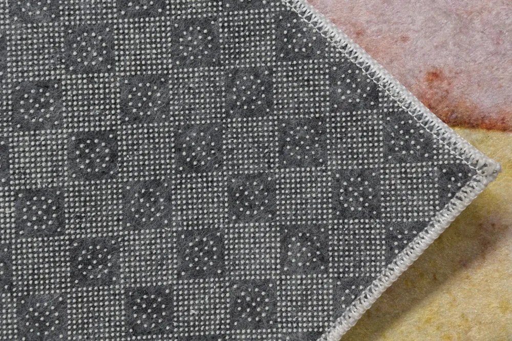 Farebný trendový koberec s geometrickým vzorom Šírka: 140 cm | Dĺžka: 200 cm