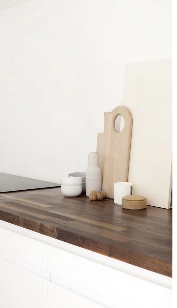 Audo Copenhagen Mlynček na soľ a korenie Bottle Ash/Carbon Beech – set 2 ks