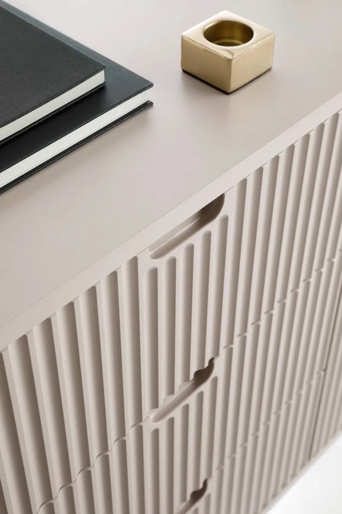 KOMODA BELLISSA KAŠMÍR + ČIERNE NOŽIČKY 168 cm