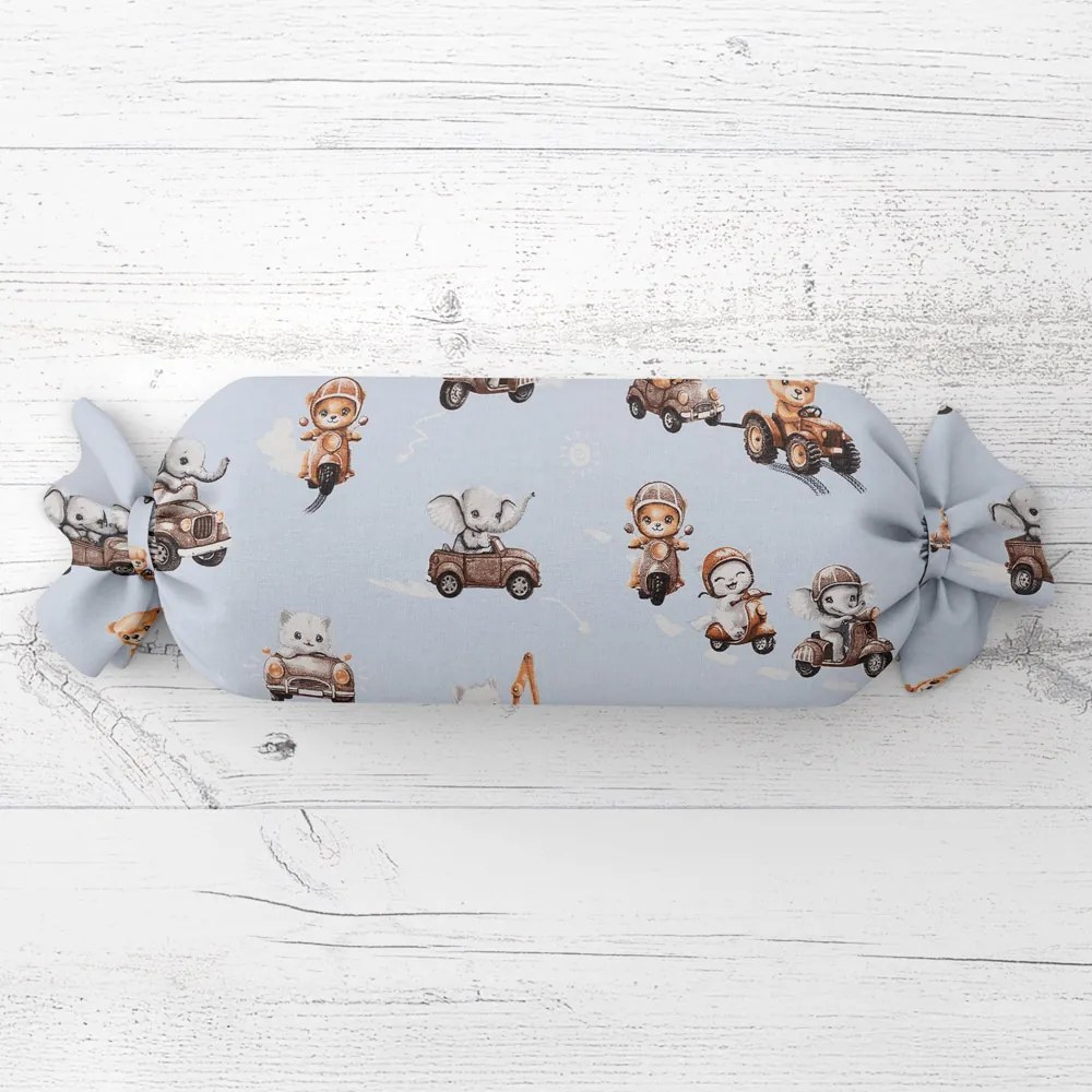 Biante Detský vankúš valec bonbon Sandra SA-629 Zvieratká v autách na modrom 15x60 cm