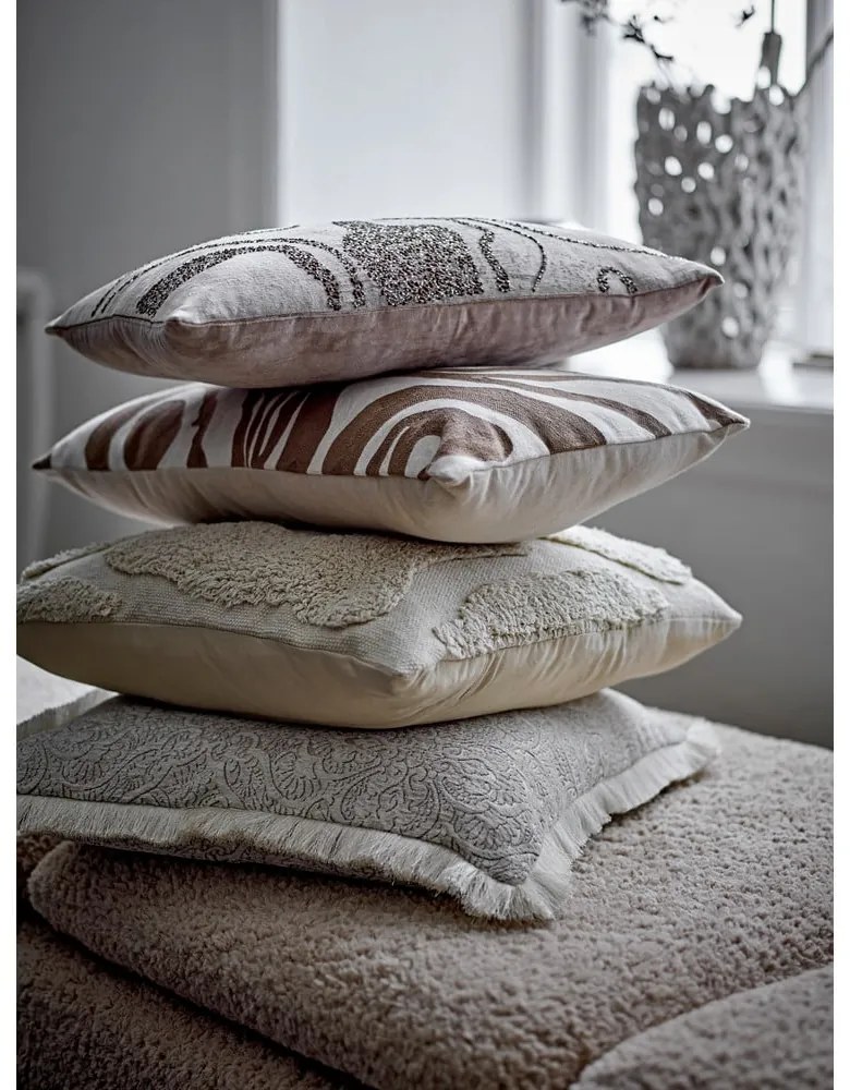 Dekoračný vankúš 50x50 cm Cabrie – Bloomingville