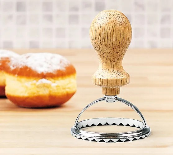 Vykrajovač na šišky