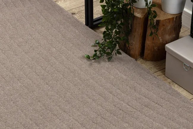 Koberec TEXTURA 488.12.LA600 Osta hnedý