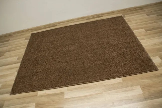 Metrážny koberec Zaragoza 93 hnedý / béžový