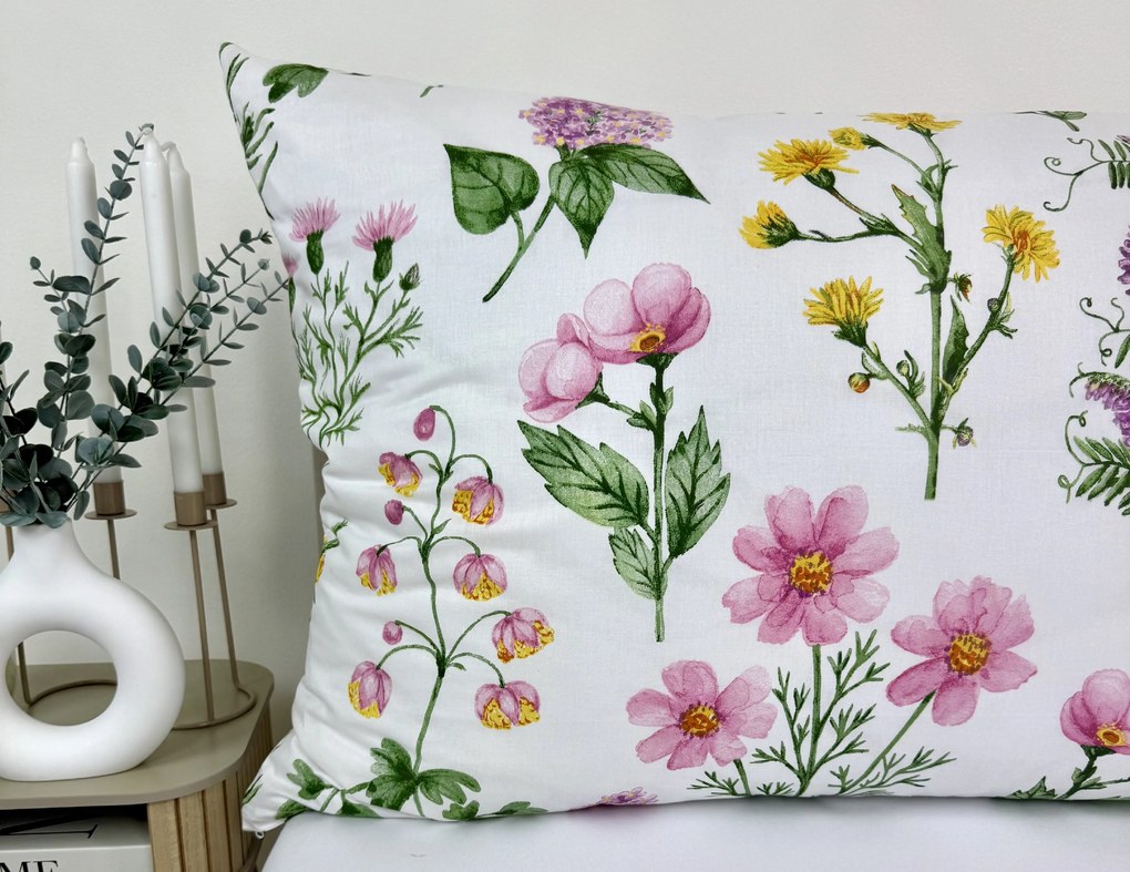 Obliečka na vankúš Ružová lúka 70x90 cm – 100 % bavlna, jemný kvetinový motív, zips