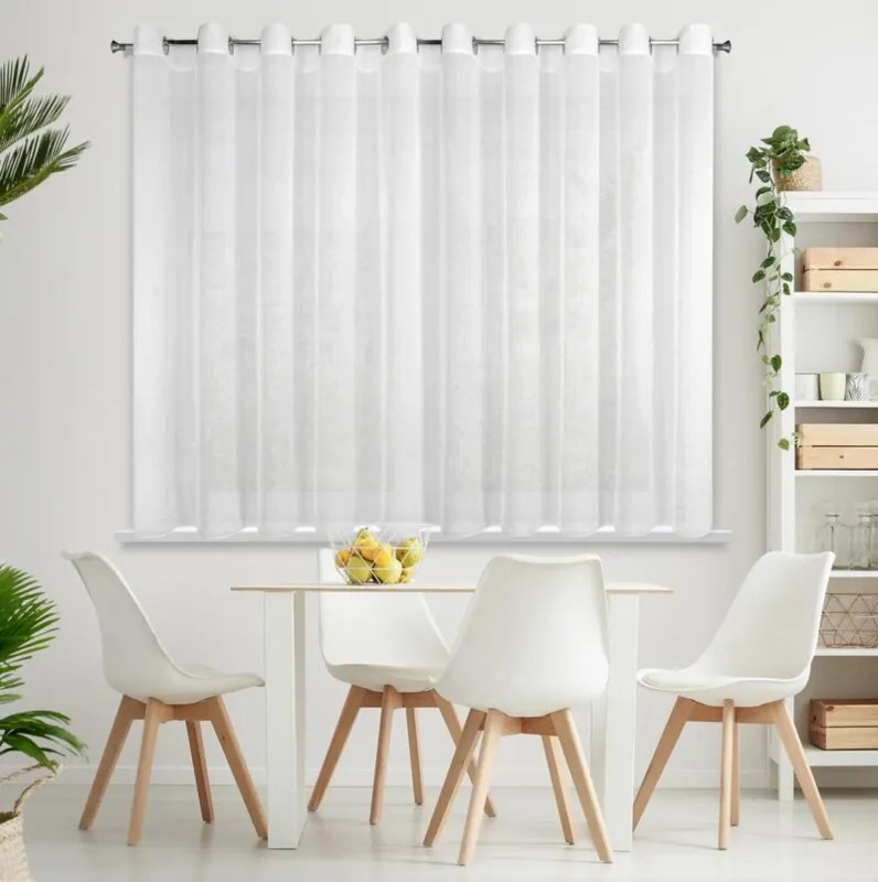 Dekorstudio Tylová záclona REBECCA na dekoračných krúžkoch 350 x 160 cm – biela