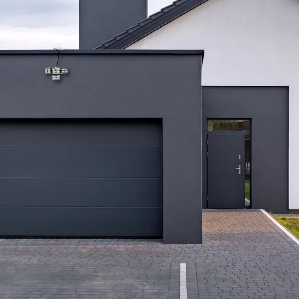 LED Solárny reflektor so senzorom pohybu a súmraku 30W/3,7V 2400 mAh IP47 + DO