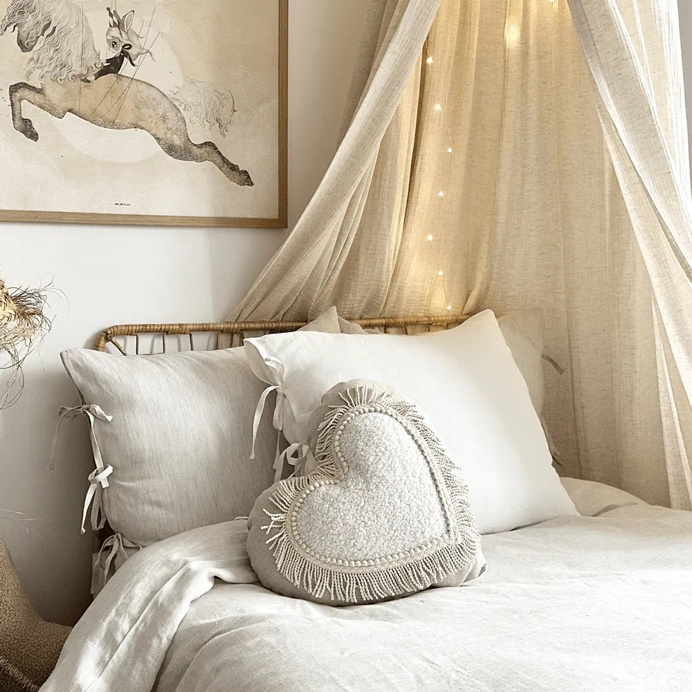 Vankúš srdca Boho prírodný 44cm