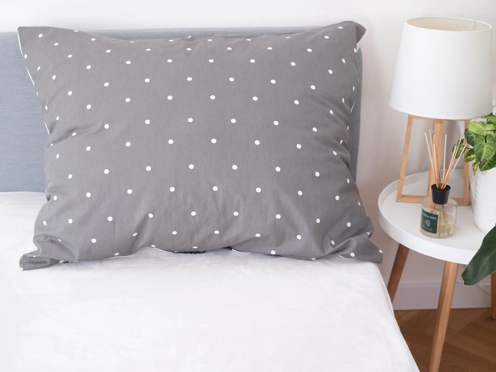 Bavlnená obliečka na vankúš 70 × 90 cm – Hasana sivá