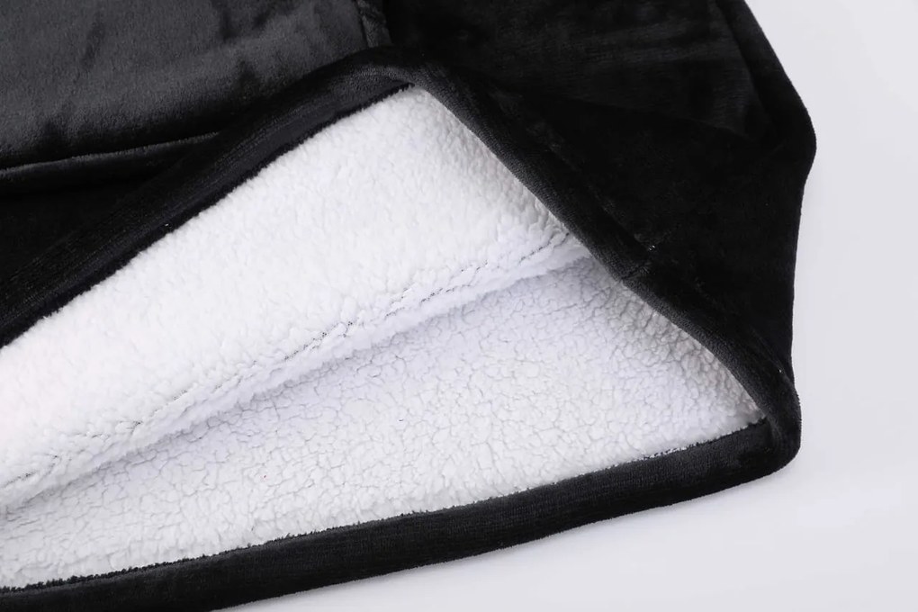 Deka s rukávmi HOODIE čierna