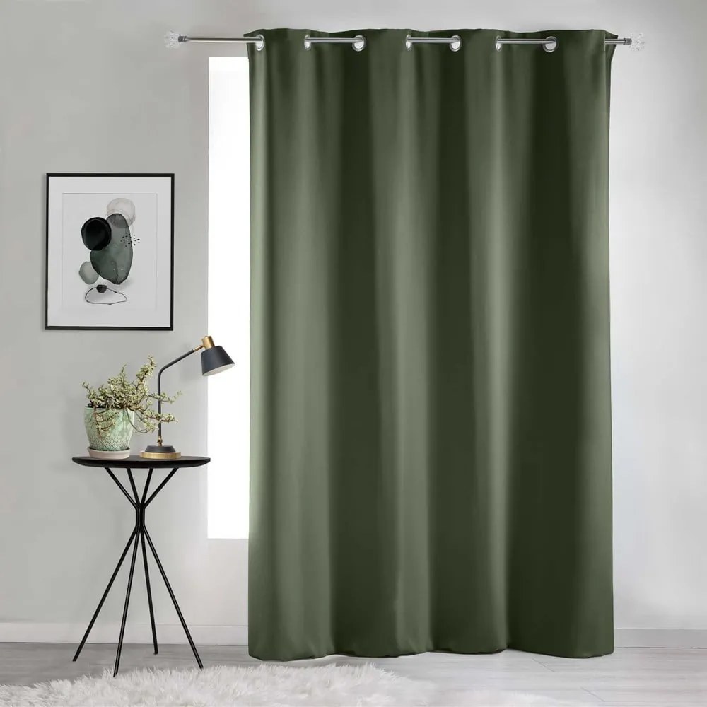 Kaki zatemňovací záves 135x280 cm Occult – douceur d'intérieur