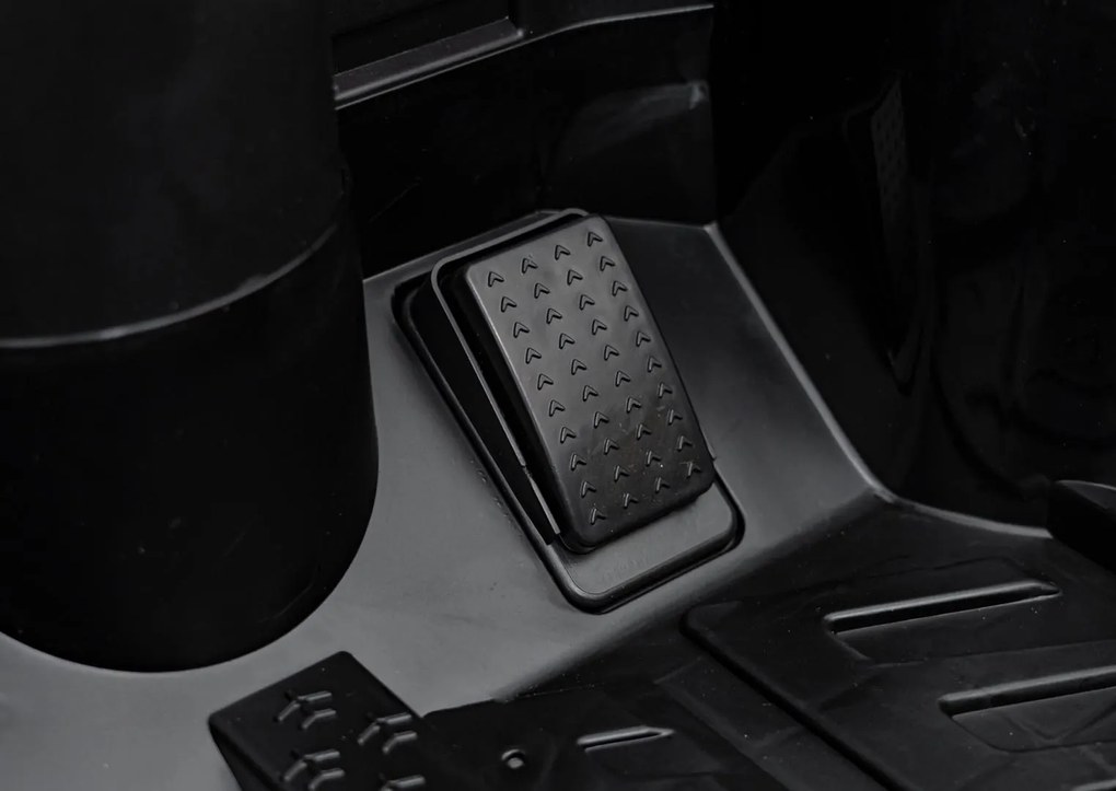 Ramiz Audi SQ8 vozidlo Čierna