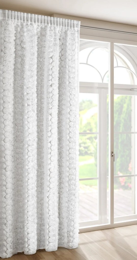 ZÁCLONA NA PÁSKE EVA MINGE ROSES1 140X270 CM BIELA