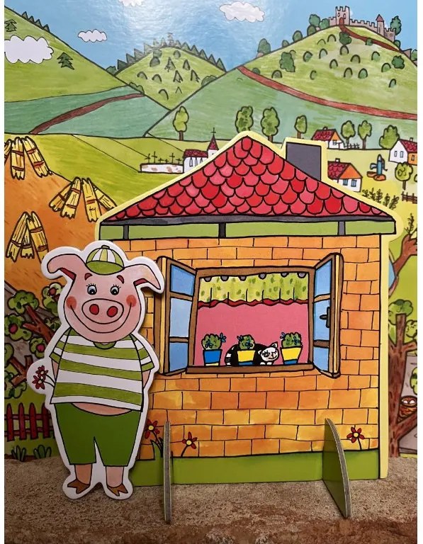 MARIONETINO Bábky a kulisy k rozprávke O troch prasiatkach