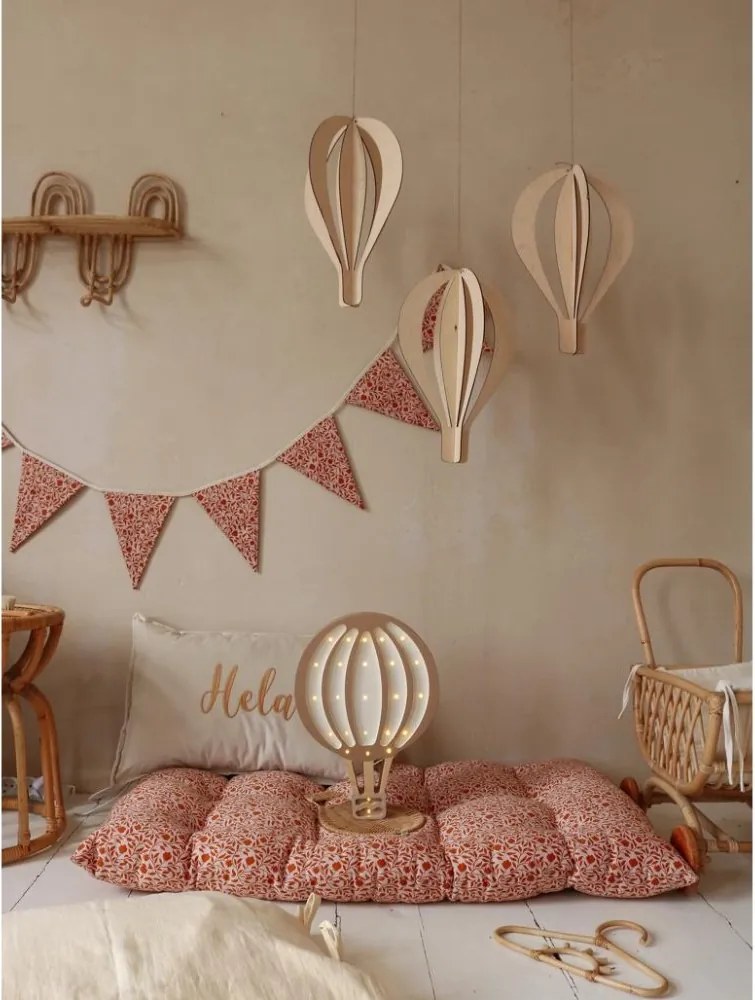 Súprava 3D teplovzdušných balónov – drevená stropná dekorácia pre deti (3 ks)