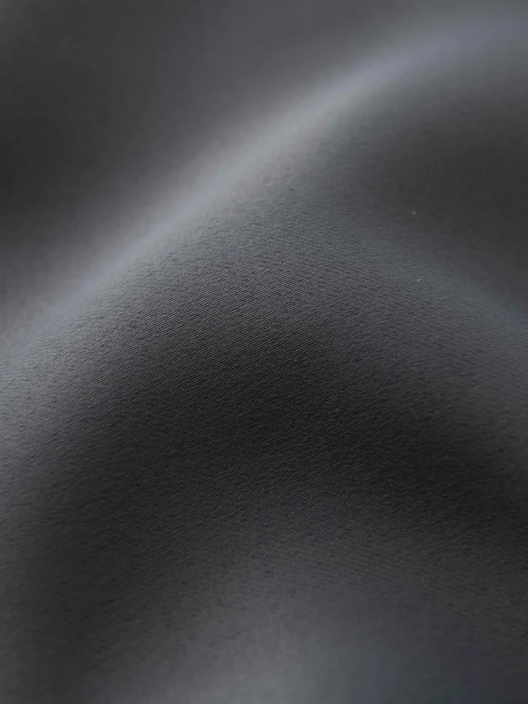 Blackout závesy Elias sivá – 140 × 250 cm (2 ks) - riasiaca stuha
