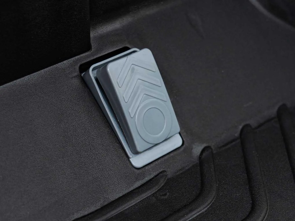 Ramiz Farmársky nákladný automobil UTV Racing biely