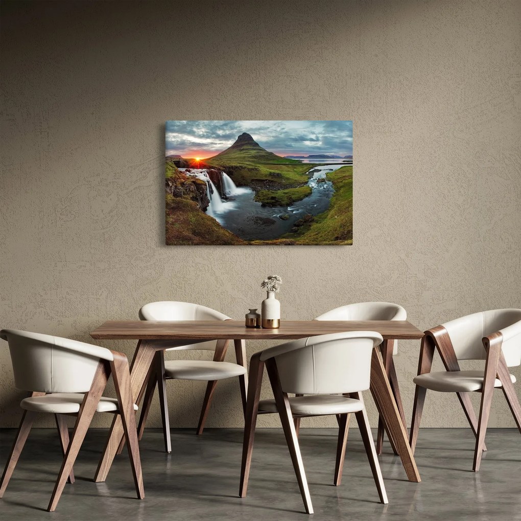 Obraz - Kirkjufell pri západe slnka (90x60 cm)