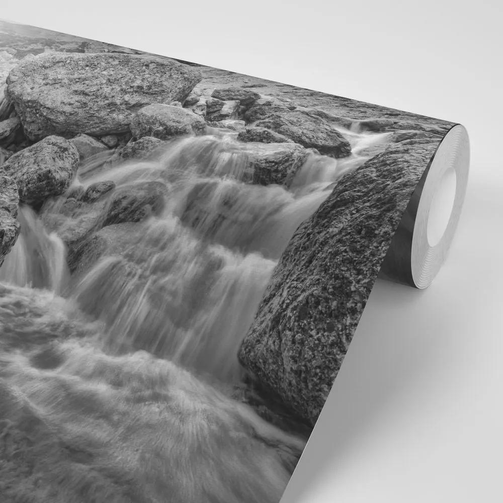 Samolepiaca tapeta čiernobiele vysokohorské vodopády - 225x150