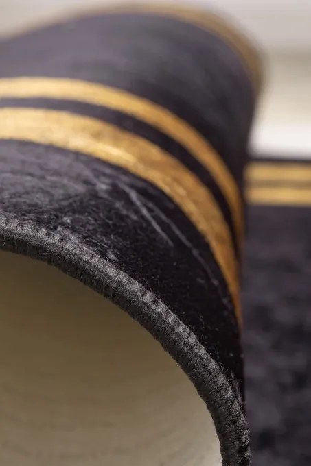 Koberec MILANO 40020-01 čierny / zlatý