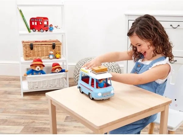 Rainbow - Paddington a maringotka Bessie