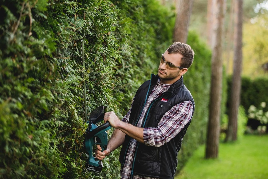 Makita DUH523RF Aku plotostrih 520 mm Li-ion LXT 1x 3.0Ah 18V akumulátor + nabíjačka