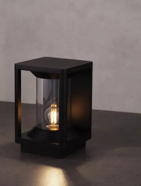 Vonkajšia lampa Pacific 22 čierna
