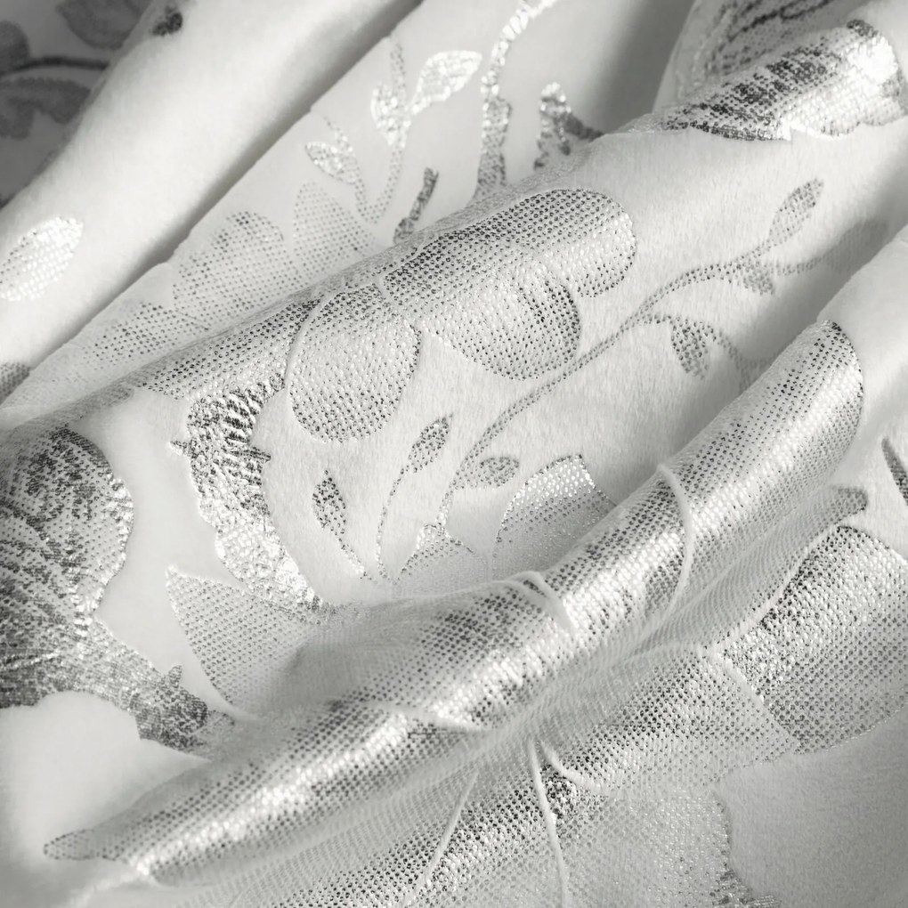 ZATEMŇOVACÍ ZÁVES NA PÁSKE CELIA 140X270 CM VZOROVANÁ