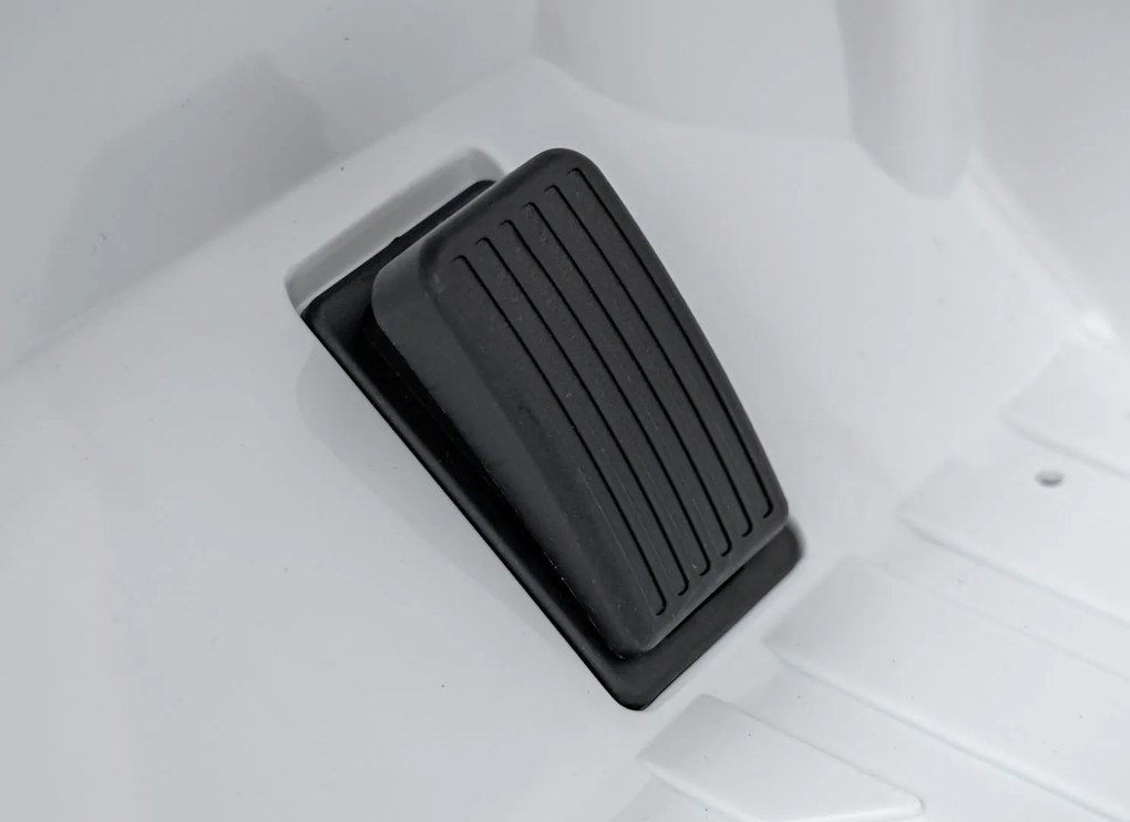 Ramiz Terénne vozidlo MOUNTAIN Biela