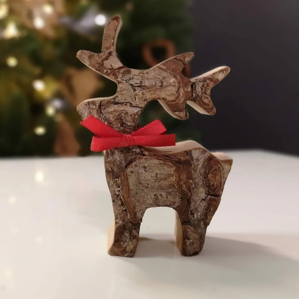 AMADEA Drevený jeleň s kôrou, masívne drevo, výška 15 cm