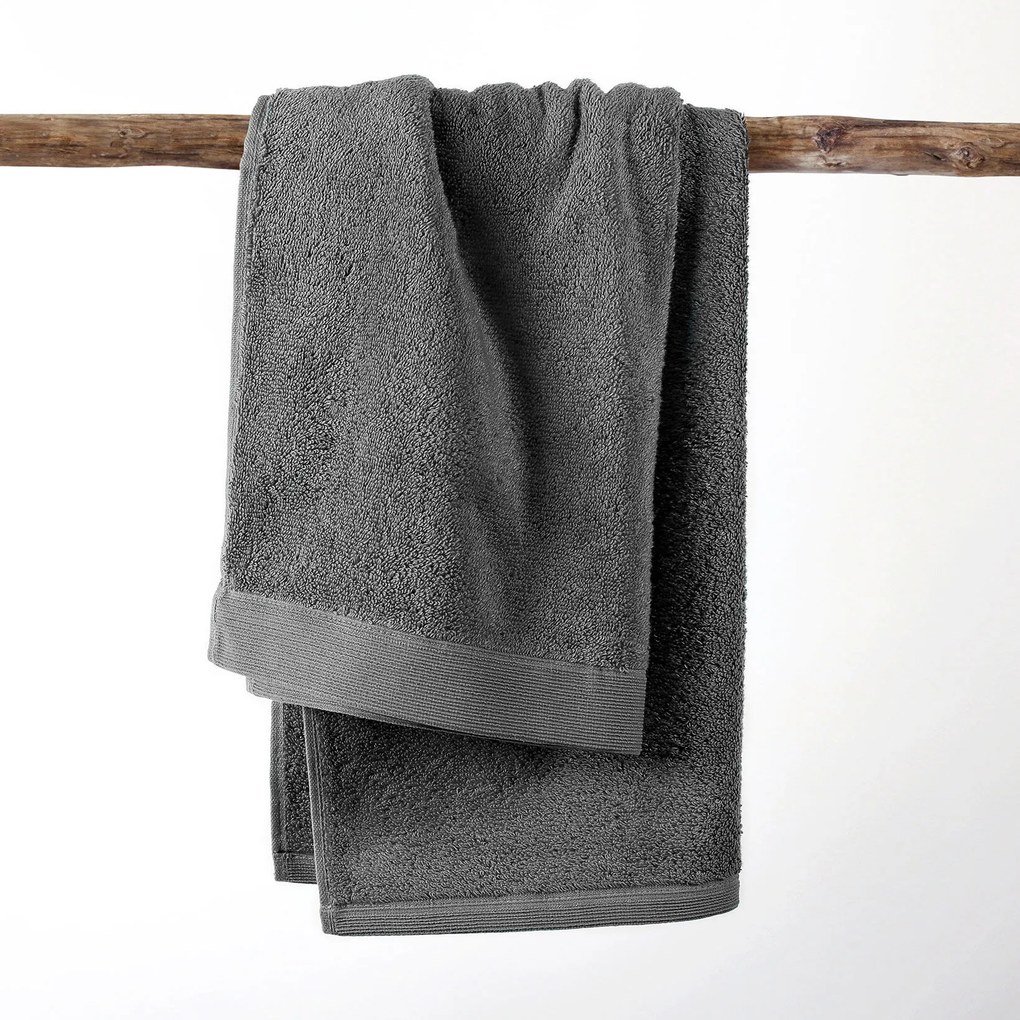 Goldea modalový uterák/osuška s prírodným vláknom - tmavo sivý 50 x 100 cm