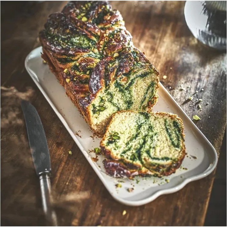 Svetloružový servírovací keramický tanier Madeleine – Emile Henry