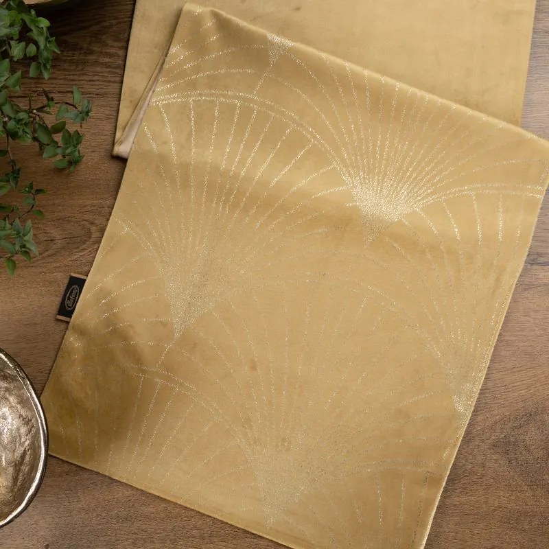 Dekorstudio Elegantný zamatový behúň na stôl BLINK 14 zlatý Rozmer behúňa (šírka x dĺžka): 35x220cm