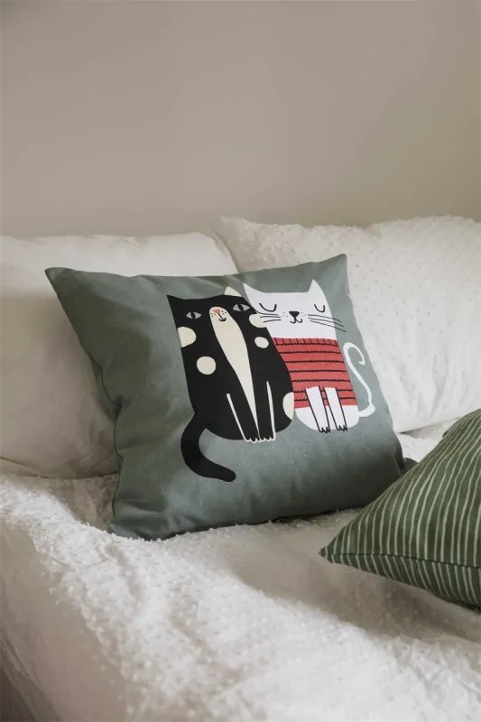 Obliečka na vankúš Cat Love 50x50